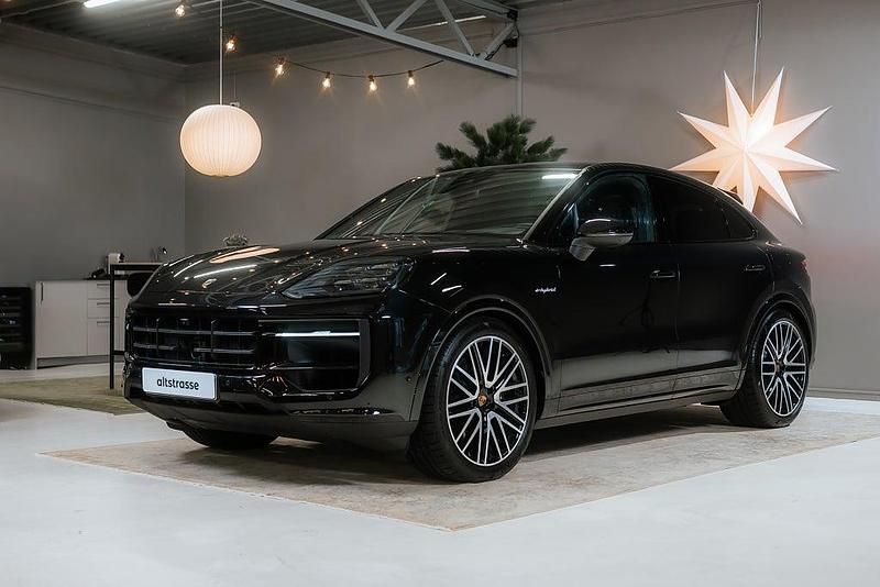 Begagnad 2025 Porsche Cayenne SUV | 1 299 000 kr - Bild 1/4