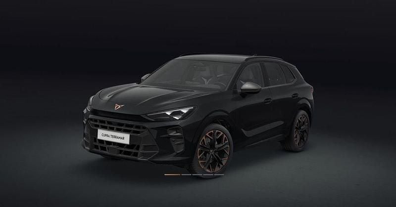 Svart (midnight black metallic) Begagnad 2025 Cupra Terramar SUV | 459 500 kr - Bild 1/3