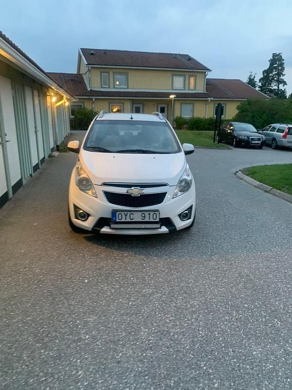 Begagnad Chevrolet Spark 82 HK (60 kW) 2011 Halvkombi