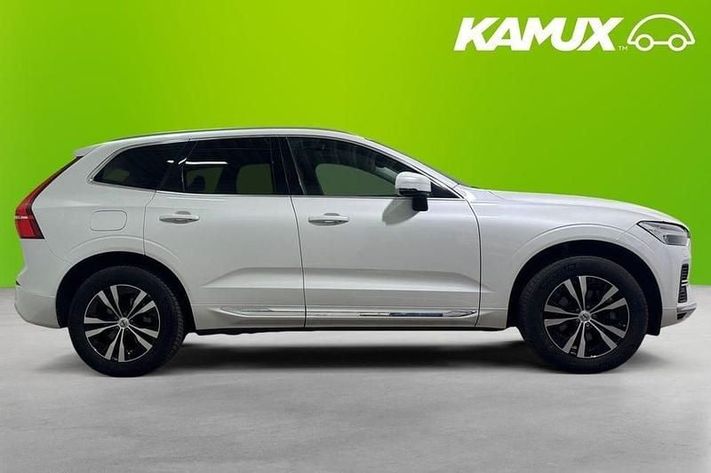 Begagnad Volvo XC60 Core 350 HK (257 kW) 2023 Vit SUV