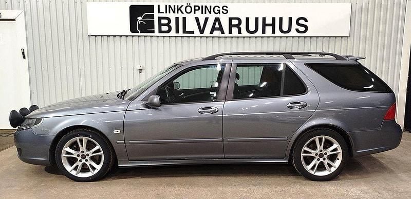 Grå Begagnad 2006 Saab 9-5 Vector Kombi | 74 900 kr - Bild 1/4