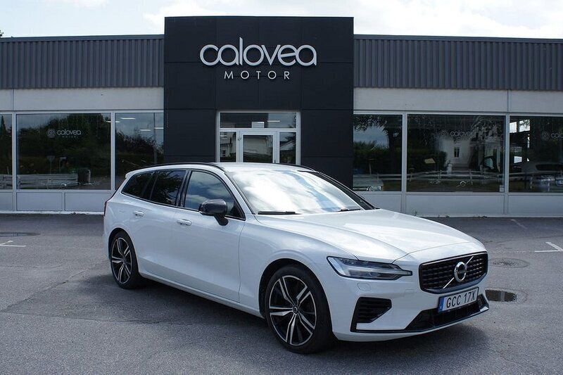 Vit Begagnad 2022 Volvo V60 R-Design Kombi | 289 900 kr (Bra pris) - Bild 1/4