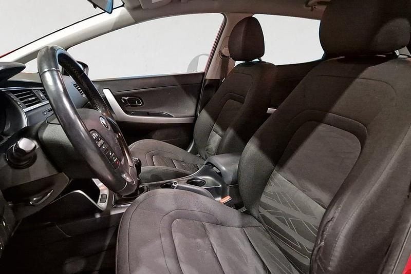 Begagnad Kia Ceed 101 HK (74 kW) 2017 Röd Halvkombi