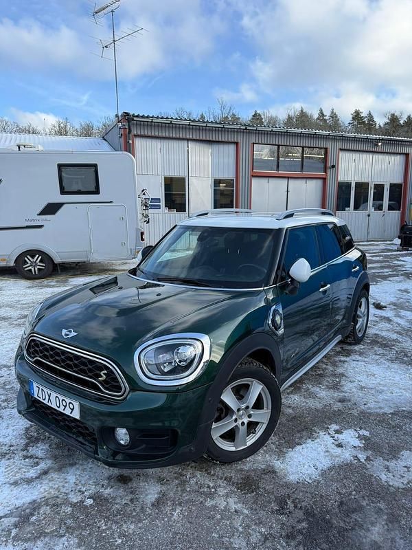 Begagnad 2018 Mini Cooper Countryman SUV | 199 900 kr (Marknadspris) - Bild 1/4