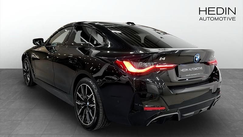 Begagnad BMW i4 Comfort Edition 250 kW (340 HK) 2025 Blå Sedan