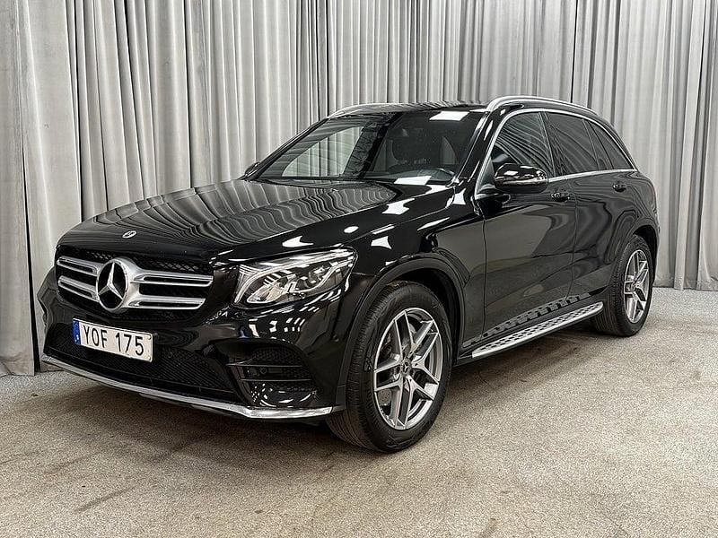 Svart Begagnad 2018 Mercedes GLC220 AMG SUV | 289 900 kr (Marknadspris) - Bild 1/4