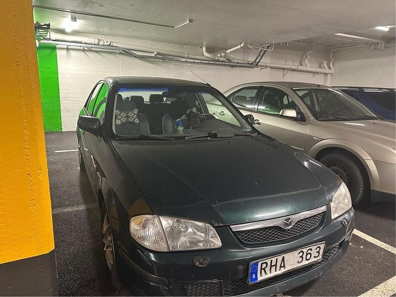 Grön Begagnad 2000 Mazda 323 Cab | 13 500 kr - Bild 1/4
