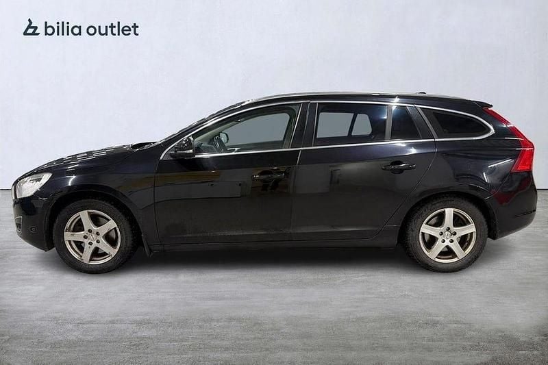 Begagnad Volvo V60 Summum 180 HK (132 kW) 2012 Svart Kombi