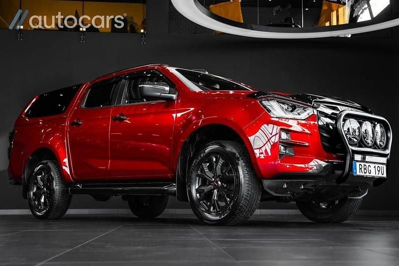 Röd Begagnad 2023 Isuzu D-Max Sedan | 673 750 kr (Lite dyr) - Bild 1/4