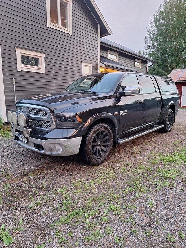 Begagnad 2018 RAM 1500 Pickup | 415 000 kr (Marknadspris) - Bild 1/4