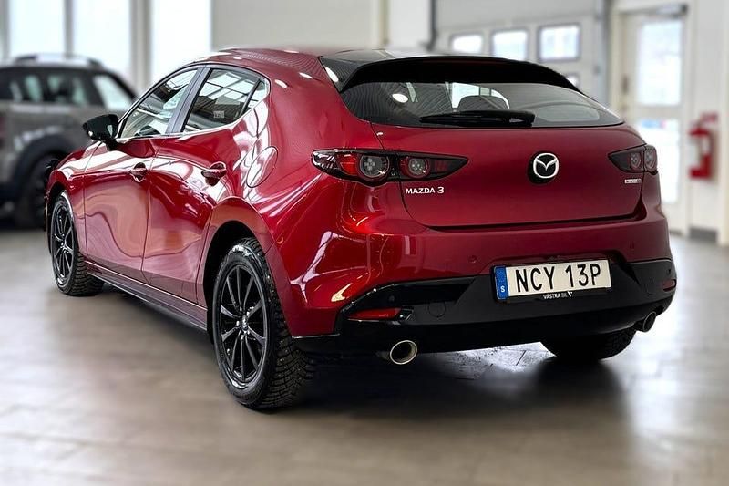 Begagnad Mazda 3 180 HK (132 kW) 2019 Röd Halvkombi