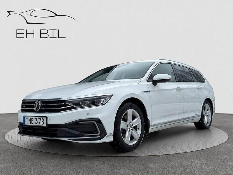 Begagnad VW Passat GTE 218 HK (160 kW) 2020 Vit