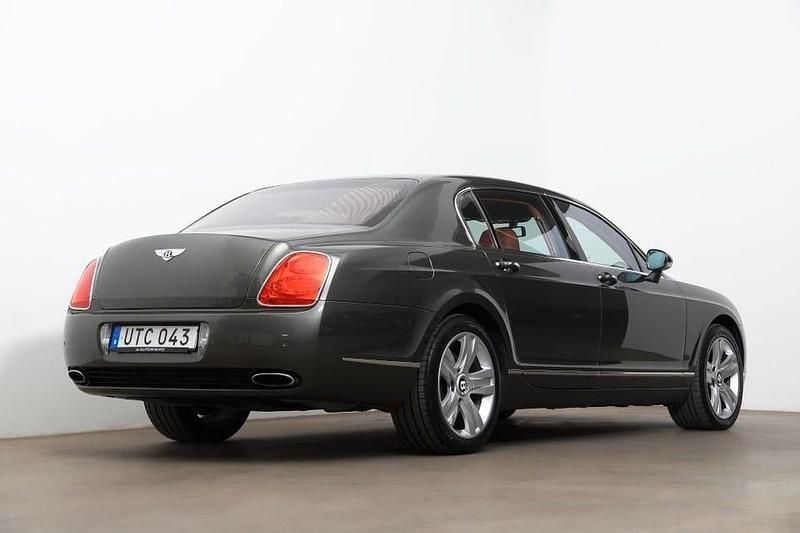 Begagnad Bentley Continental Flying Spur 561 HK (412 kW) 2007 Grön Sedan