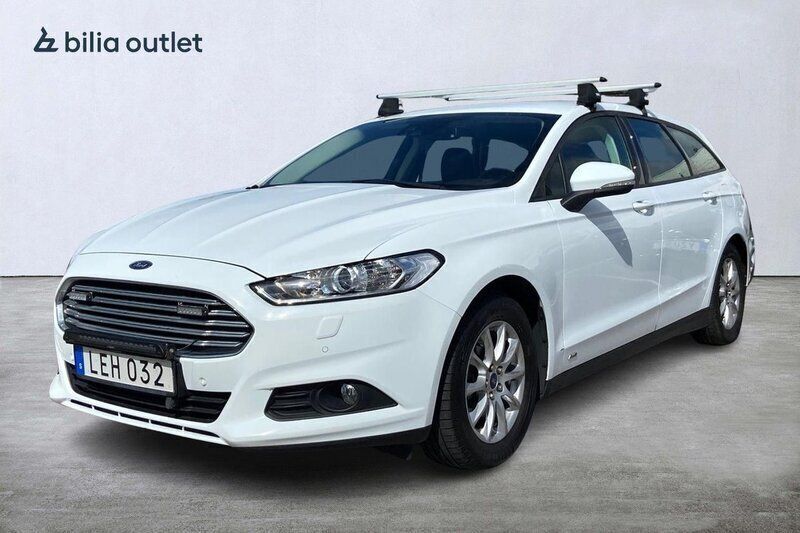 Vit Begagnad 2018 Ford Mondeo Trend Kombi | 194 900 kr (Marknadspris) - Bild 1/4