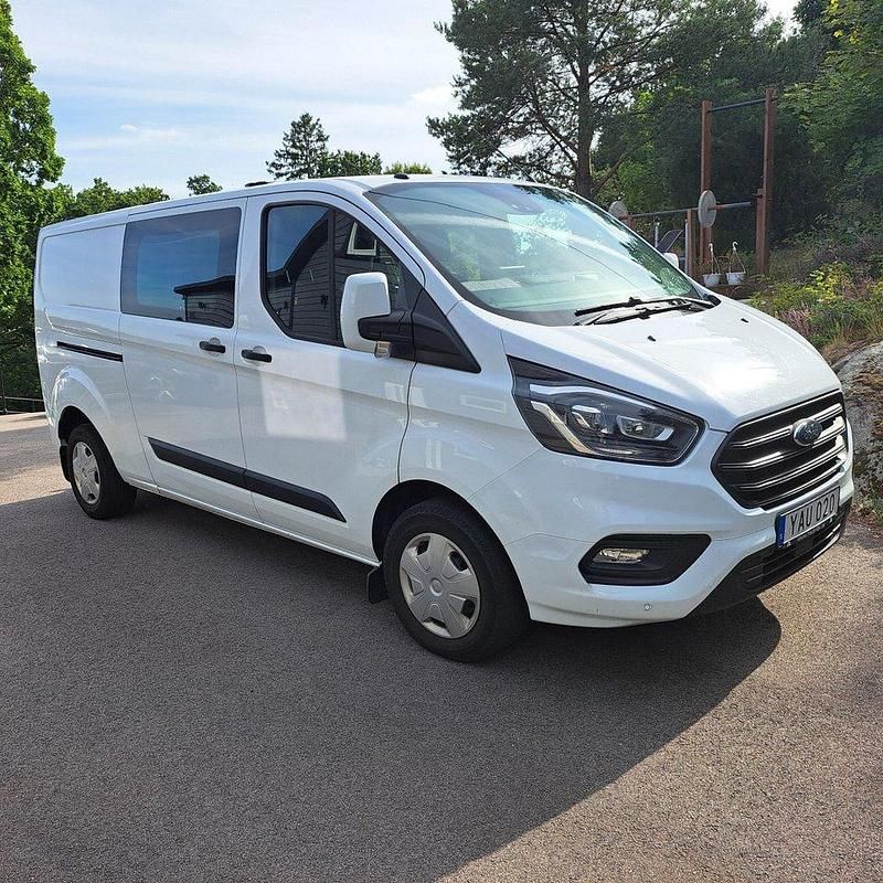 Vit Begagnad 2018 Ford Transit Custom Van | 149 000 kr (Dyr) - Bild 1/4