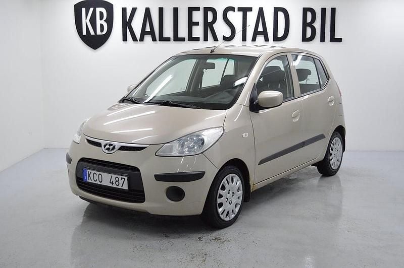 Begagnad Hyundai i10 67 HK (49 kW) 2009 Silver Halvkombi
