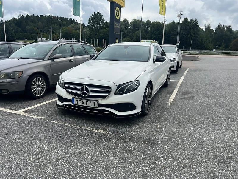 Begagnad Mercedes E220 Avantgarde 194 HK (142 kW) 2017 Sedan