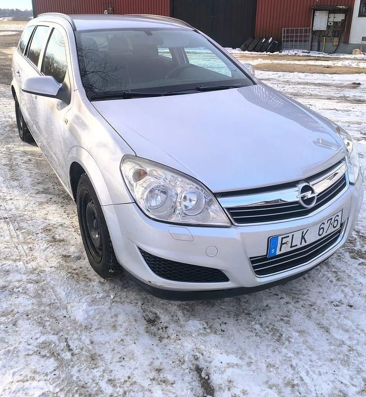 Begagnad Opel Astra 105 HK (77 kW) 2007