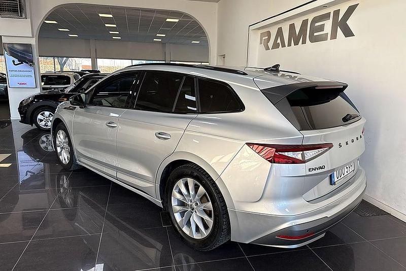 Begagnad Skoda Enyaq iV SportLine 150 kW (204 HK) 2022 Silver SUV