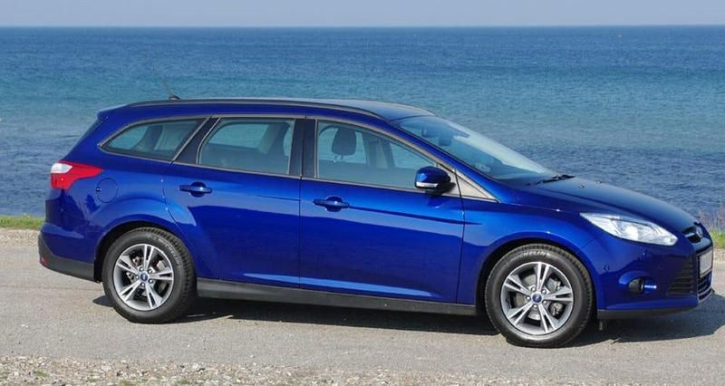 Begagnad Ford Focus 2015 Kombi