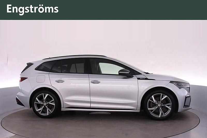 Begagnad Skoda Enyaq iV SportLine 150 kW (204 HK) 2022 Silver SUV