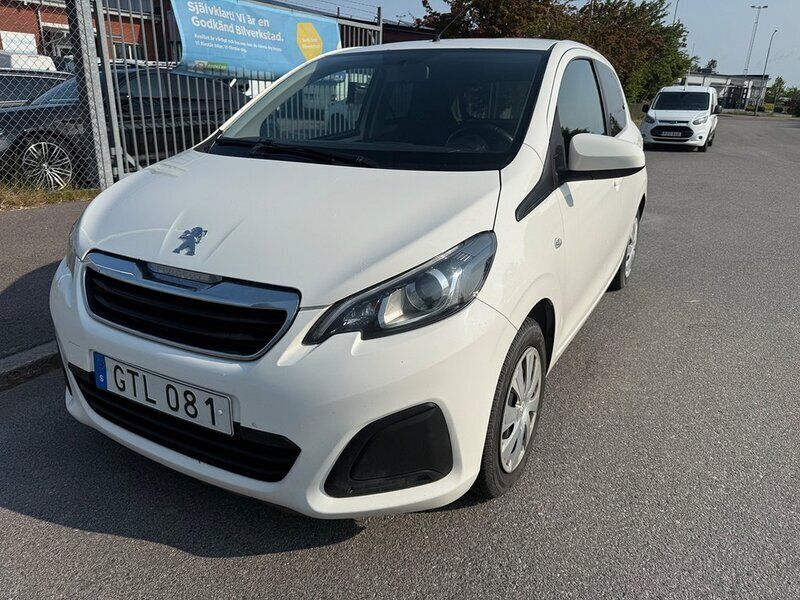 Vit Begagnad 2018 Peugeot 108 Halvkombi | 49 000 kr (Marknadspris) - Bild 1/4