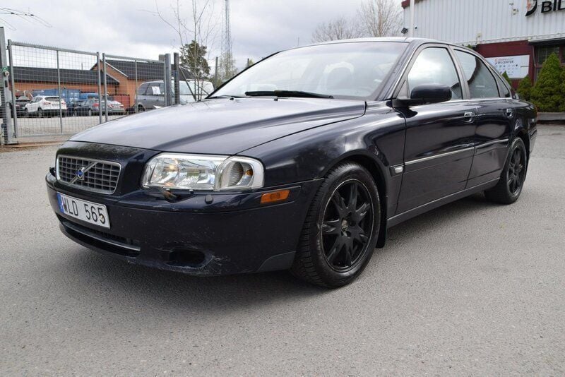 Blå Begagnad 2005 Volvo S80 Kinetic Sedan | 28 000 kr (Marknadspris) - Bild 1/4
