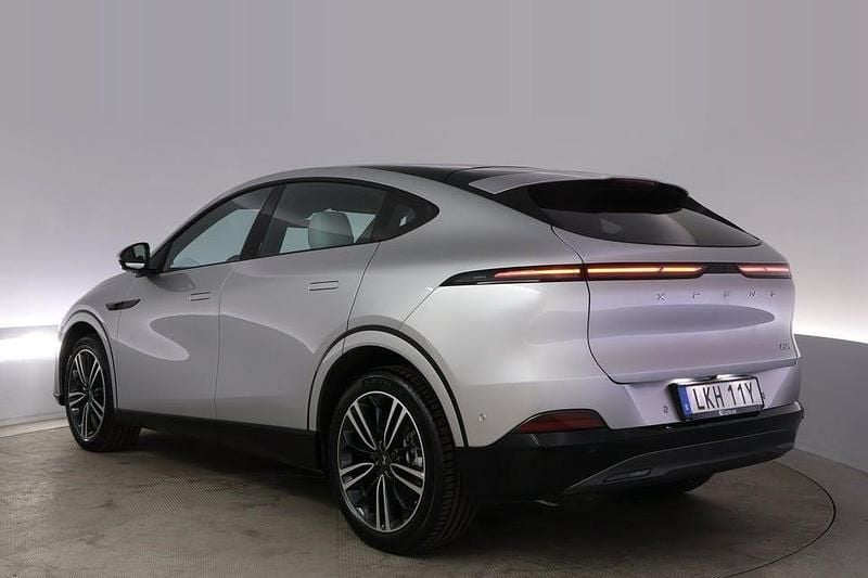 Begagnad XPENG G6 189 kW (258 HK) 2024 Silver SUV