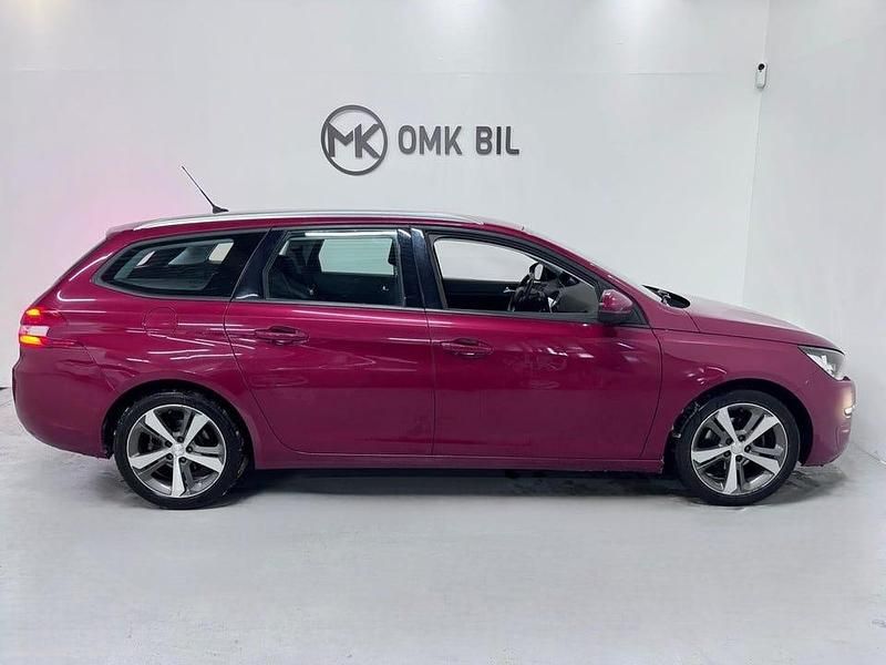 Begagnad Peugeot 308 SW Active 120 HK (88 kW) 2015 Röd Kombi