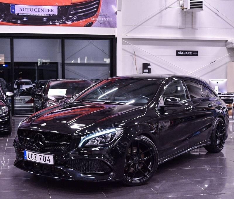 Svart Begagnad 2016 Mercedes CLA250 Shooting Brake AMG Kombi | 189 900 kr - Bild 1/4