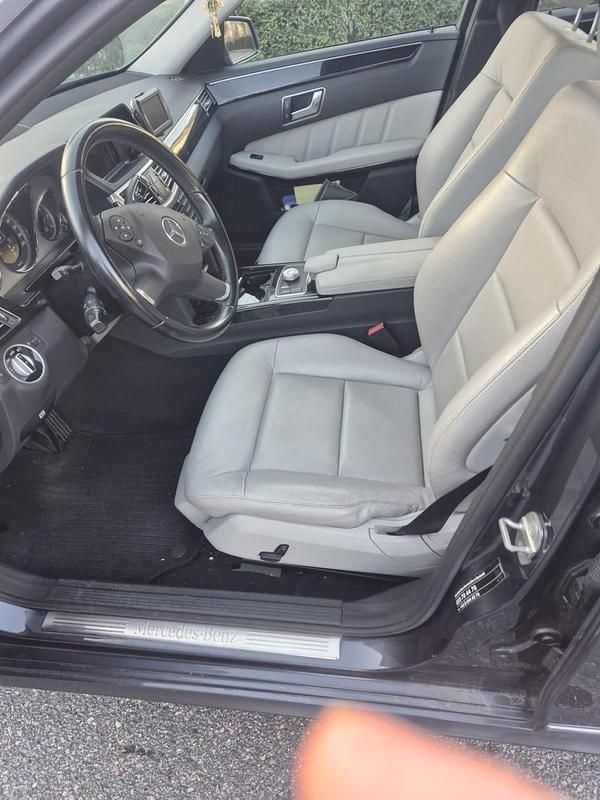 Begagnad Mercedes E220 170 HK (125 kW) 2012