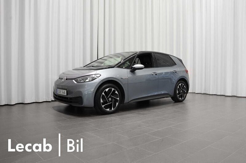 Blå (stonewashed blue metallic) Begagnad 2022 VW ID.3 Pro Performance Halvkombi | 269 500 kr (Marknadspris) - Bild 1/4