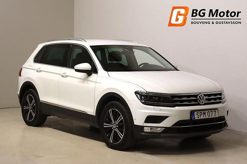 Vit Begagnad 2017 VW Tiguan SUV | 199 900 kr (Bra pris) - Bild 1/3