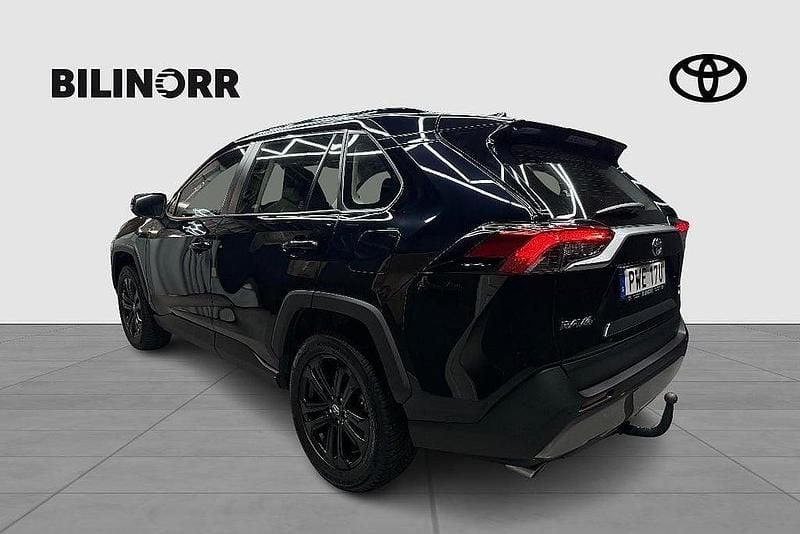 Begagnad Toyota RAV4 Hybrid Active 224 HK (164 kW) 2023 Svart SUV