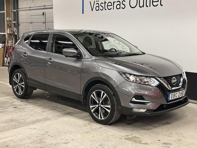 Grå Begagnad 2019 Nissan Qashqai 360º SUV | 189 000 kr (Bra pris) - Bild 1/3