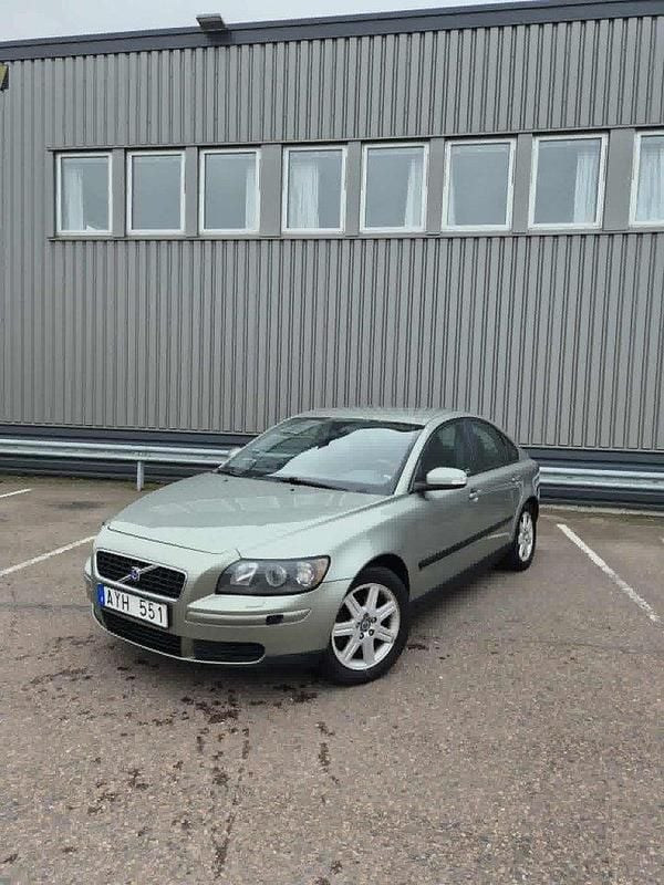 Grön Begagnad 2007 Volvo S40 Kinetic Sedan | 25 900 kr (Bra pris) - Bild 1/4