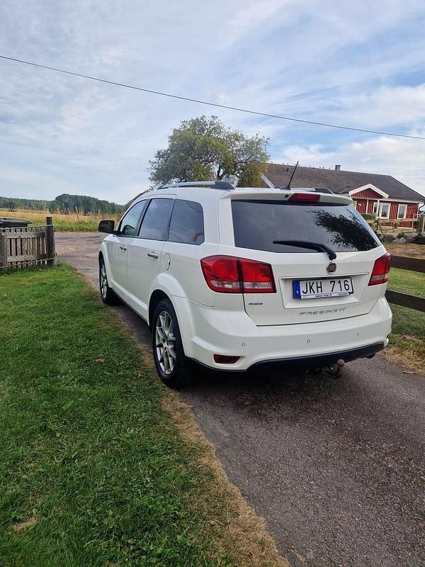 Begagnad Fiat Freemont 170 HK (125 kW) 2013 SUV