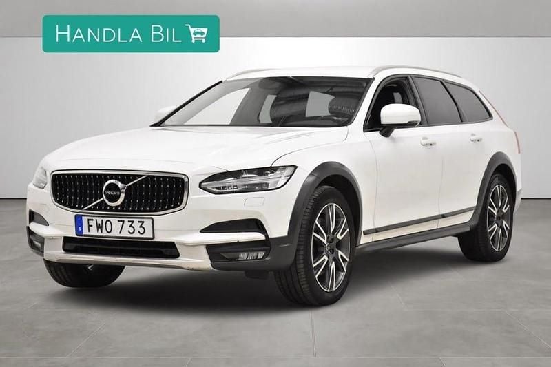 Vit Begagnad 2018 Volvo V90 CC Momentum Kombi | 264 900 kr (Marknadspris) - Bild 1/4