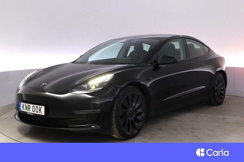 Svart Begagnad 2022 Tesla Model 3 Performance Sedan | 367 900 kr (Marknadspris) - Bild 1/4