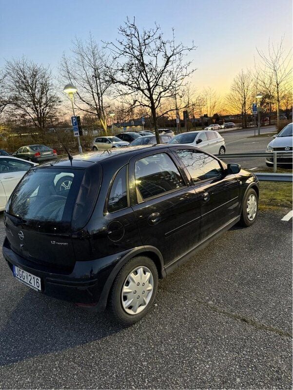 Svart Begagnad 2006 Opel Corsa Halvkombi | 19 999 kr (Bra pris) - Bild 1/4
