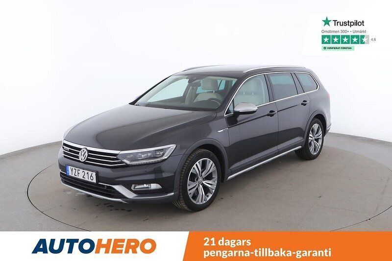Mörkgrå (grå) Begagnad 2017 VW Passat Alltrack Kombi | 178 000 kr (Superpris) - Bild 1/4