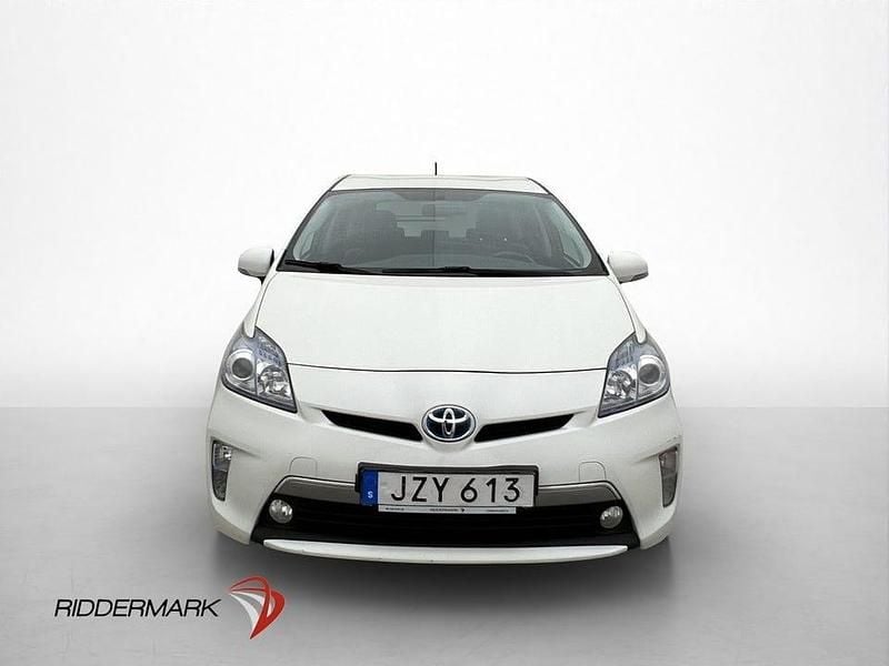 Begagnad Toyota Prius Plug-in Hybrid 136 HK (100 kW) 2015 Vit Halvkombi