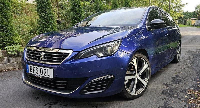Blå Begagnad 2016 Peugeot 308 GT Kombi | 90 000 kr - Bild 1/4
