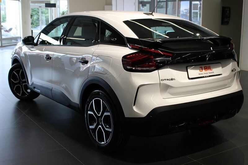 Arktis white Ny 2025 Opel Corsa-e Halvkombi | 399 900 kr - Bild 1/3