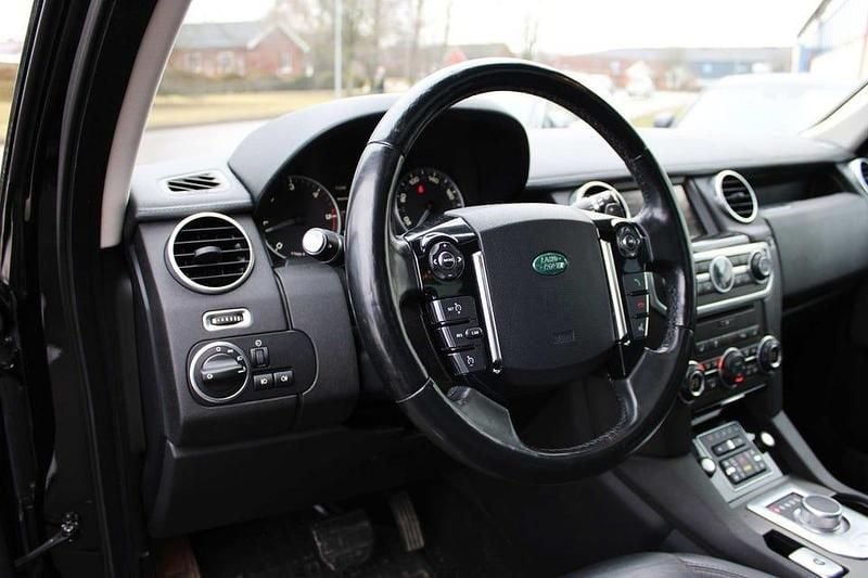 Begagnad Land Rover Discovery 4 256 HK (188 kW) 2013 Svart SUV