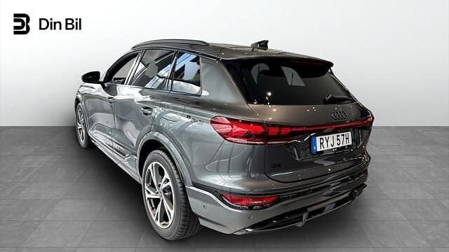 Ny Audi Q6 e-tron S-Line 284 kW (387 HK) 2025 Daytonagrå pärleffekt SUV