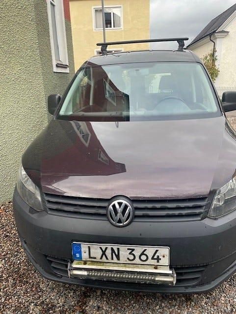 Lila Begagnad 2012 VW Caddy Minibuss | 40 000 kr (Bra pris) - Bild 1/3