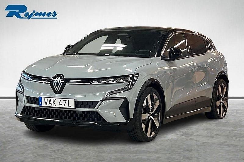 Grå Begagnad 2023 Renault Mégane Techno Kombi | 298 800 kr (Marknadspris) - Bild 1/4