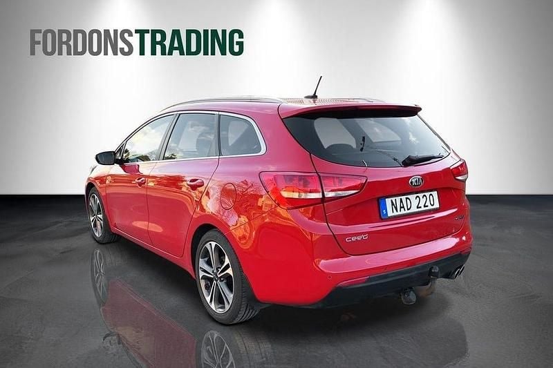 Begagnad Kia Ceed Sportswagon GT-Line 136 HK (100 kW) 2015 Röd Kombi