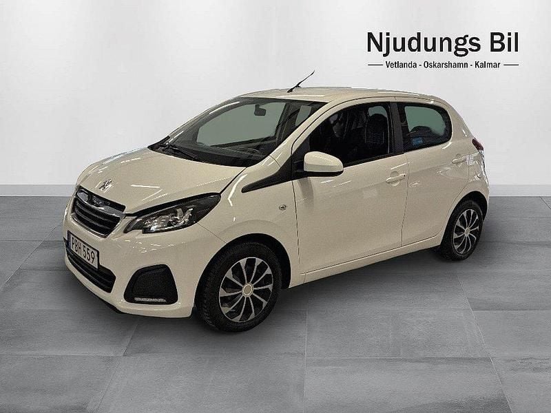 Vit Begagnad 2016 Peugeot 108 Halvkombi | 69 900 kr (Marknadspris) - Bild 1/4